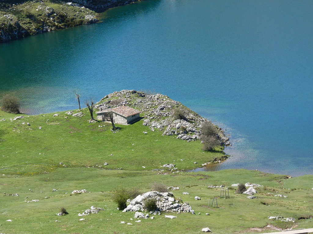 paisaje de los lagos de covadonga